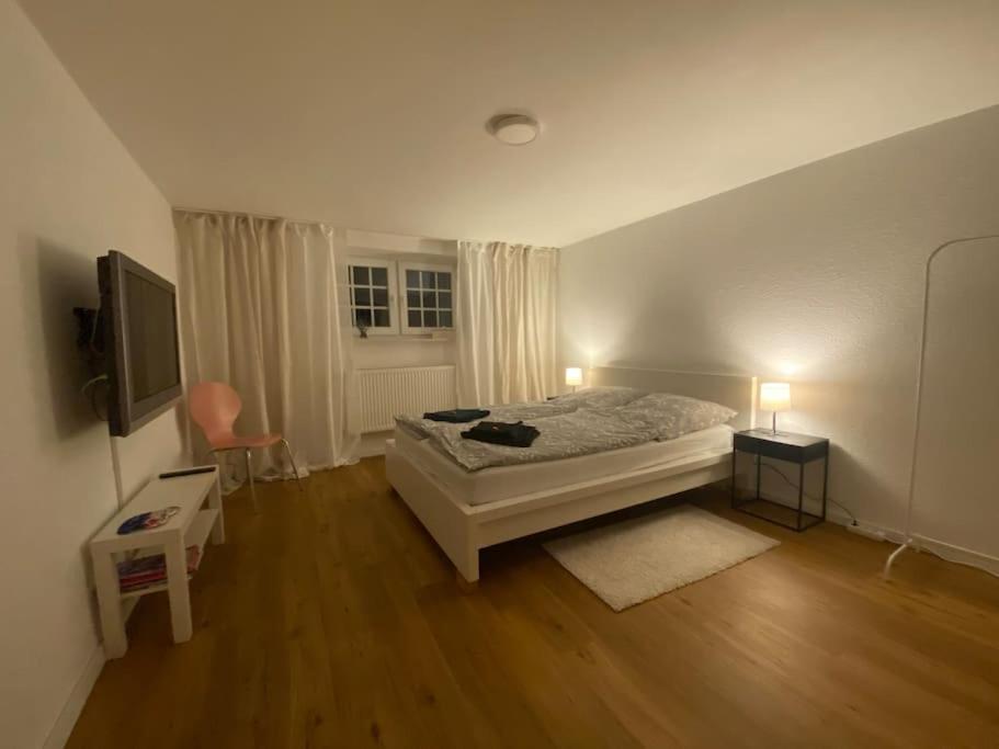 Schoene Wohnung Fuer Einen Kurzurlaub In Lueneburg Bagian luar foto